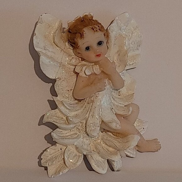 BEAUTIFUL Cherub Baby Angel Fridge Magnet LARGE - Picture 1 of 3